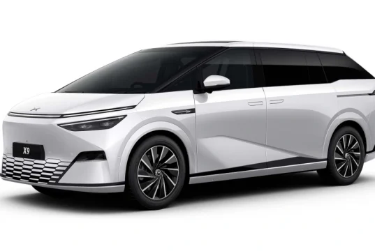XPeng X9 Hongkong
