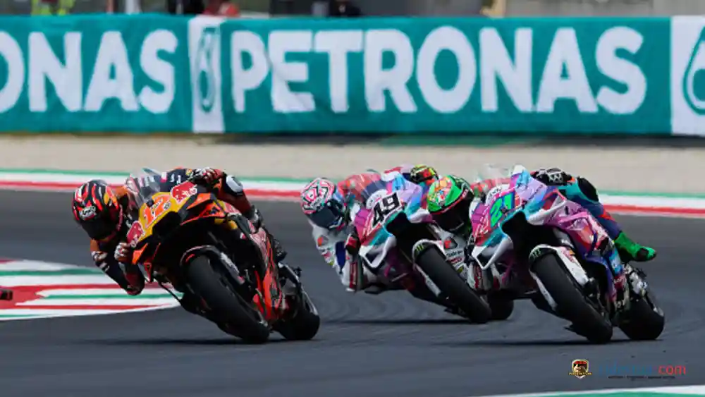 Maverick Vinales : Setelah balapan Morbidelli Meminta Maaf dan Mengaku Salah 1 Franco Morbidelli - Maverick Vinales