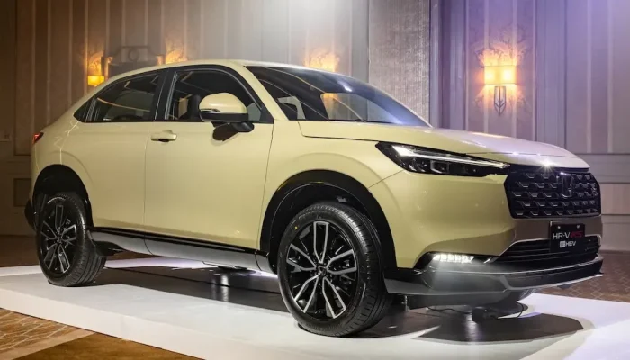 Mobil hybrid Honda HR-V eHEV 2025 Top Gear Philippines