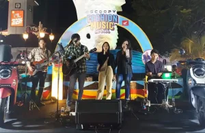 Scoopy Fashion Music Corner