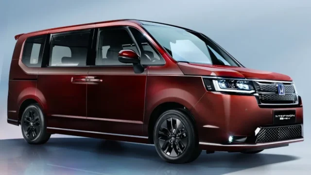 Mobil hybrid Honda Step WGN eHEV Top Gear Philippines