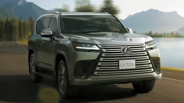 Lexus LX 700h