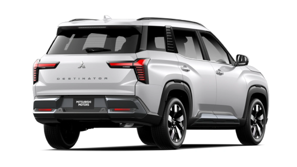 Mitsubishi Destinator Resmi Dibanderol Rp 380 Jutaan! 1 Mitsubishi Destinator Motors 4