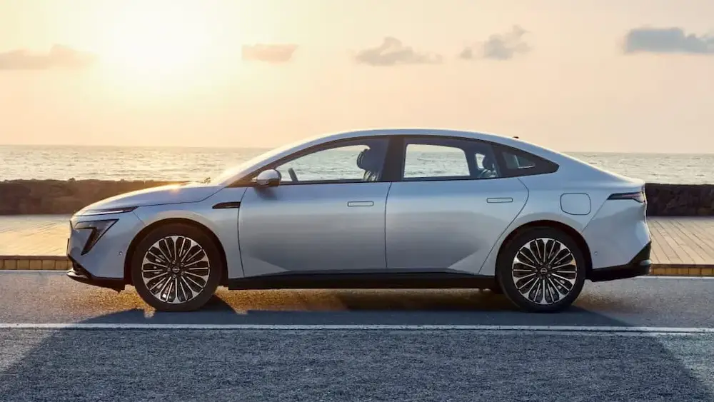 Nissan Bisa Mengekspor Sedan Listrik N7? 1 Nissan N7 Electrek