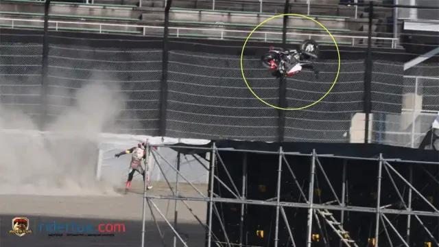 Jack Miller Jack Miller, motor terbang di Suzuka 8H