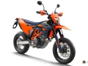 Banyak yang Baru! KTM 690 SMC R 2026 Supermoto Mesin 1 Silinder