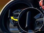 Kenapa Motor Marc Marquez Punya Alat Mirip ‘Aki Mobil 2CV’ di Swing Arm? Marc Marquez - Mass Damper