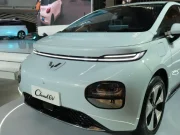 Wuling Menyasar Konsumen Anak Muda Dengan Model Ini Mulai Tahun 2025 Penjualan mobil listrik Wuling Cloud EV