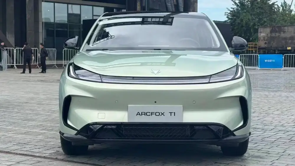 Arcfox T1, Lawan Barunya BYD Dolphin? 1 Arcfox T1 Car News China