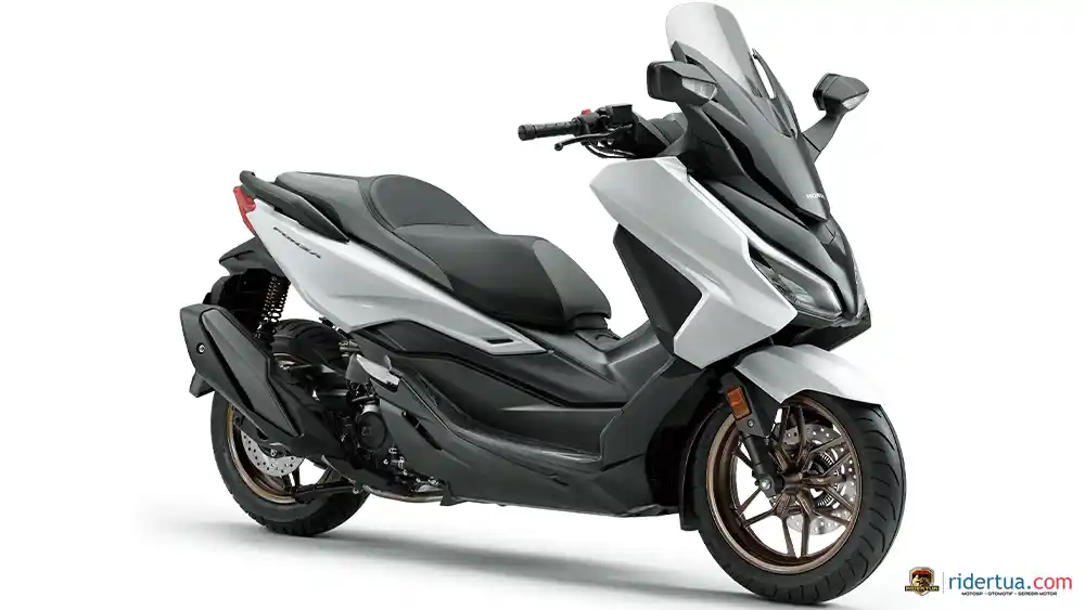 Fiturnya Bersaing! Yamaha XMAX 250 Tech MAX vs Honda Forza 250 Harga Beda Jauh... 2 Honda, Forza, Honda Forza 250, skutik bongsor