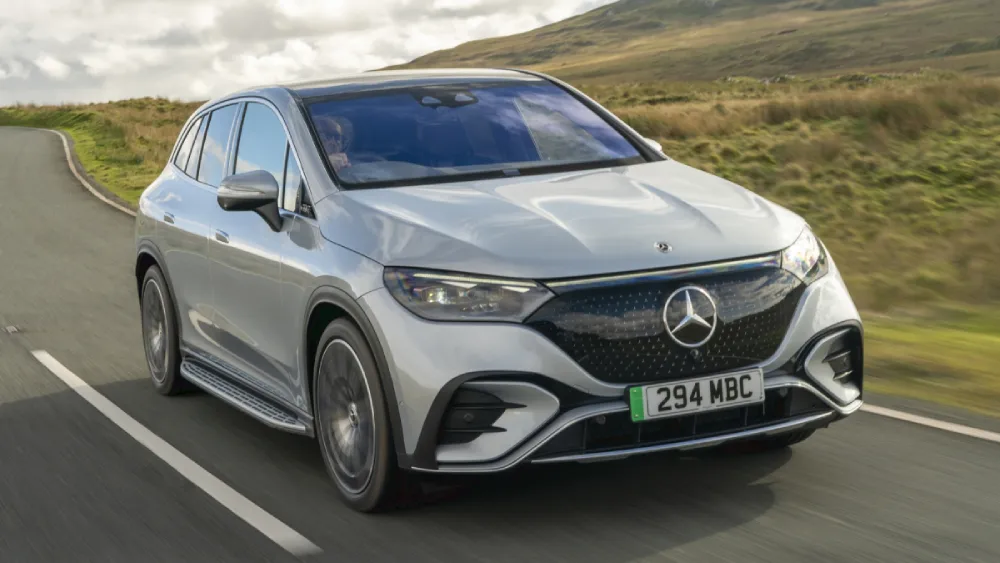 Mercedes-Benz EQE Series Bakal Dihentikan Produksinya Tahun 2025? 2 Mercedes-Benz EQE SUV Top Gear