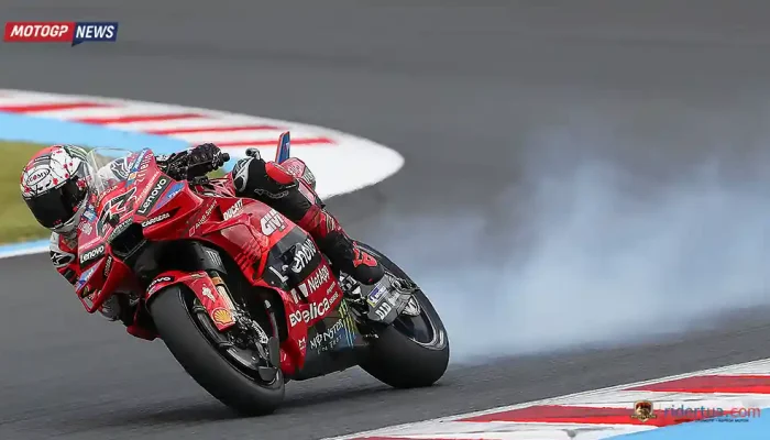 Pecco Bagnaia - Motor Berasap