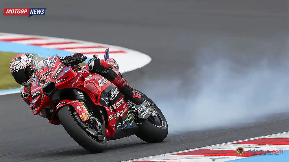 Drama Asap Putih Pecco Bagnaia di Motegi: Analisis Teknis dan Reaksi Emosional 1 Pecco Bagnaia - Motor Berasap