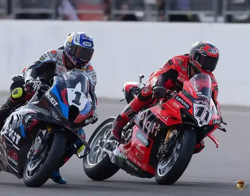 Toprak Razgatlioglu - Nicolo Bulega