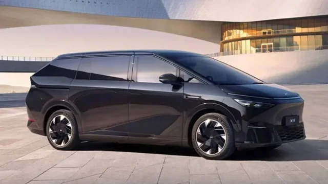 XPeng X9 Electrek XPeng X9 Electrek