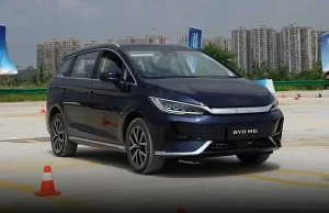BYD M6 Tangerang