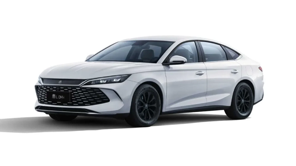 Mobil PHEV BYD Ini Dibanderol Rp 200 Jutaan! 1 BYD Qin L DM-i LUM Auto