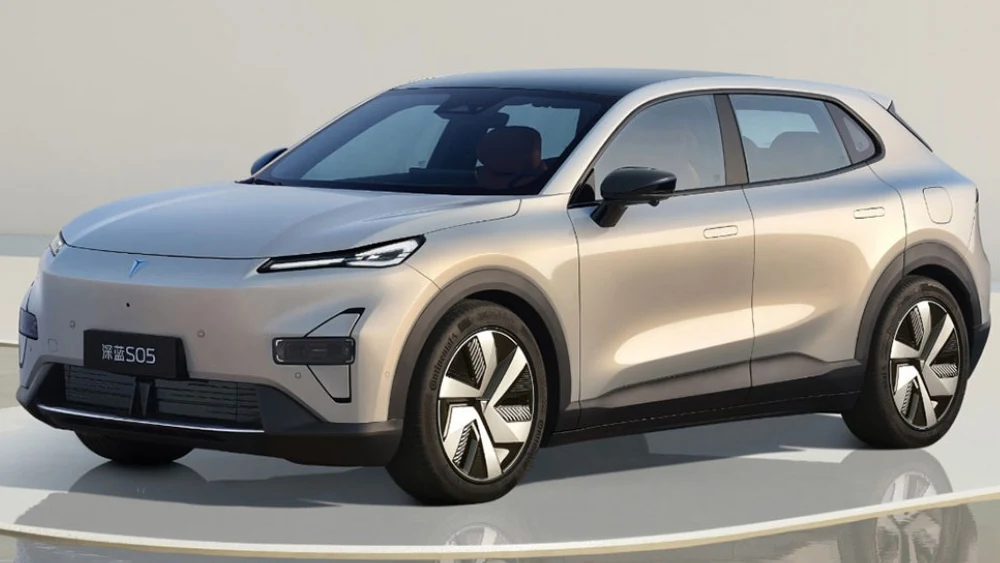 Changan Bakal Menjual Mobil REEV di Indonesia Mulai Tahun 2026, Apa Itu? 3 Changan Automobile Deepal S05 ArenaEV