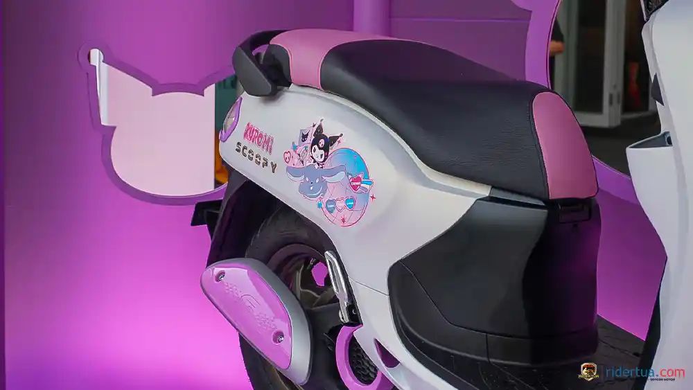 MPM Luncurkan Honda Scoopy Kuromi Limited Edition, Versi Spesial Hadir di Jatim! 3 Honda, Scoopy, Honda Scoopy, Kuromi, Limited Edition