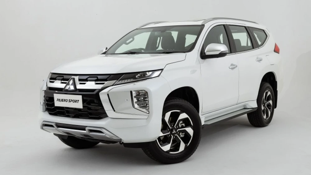 Mitsubishi Tetap Andalkan Pajero Sport di Tahun 2025 3 Mitsubishi Pajero Sport New Depok