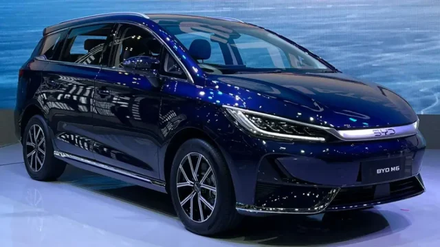 BYD M6 Sudirman Merek mobil BYD M6 Sudirman