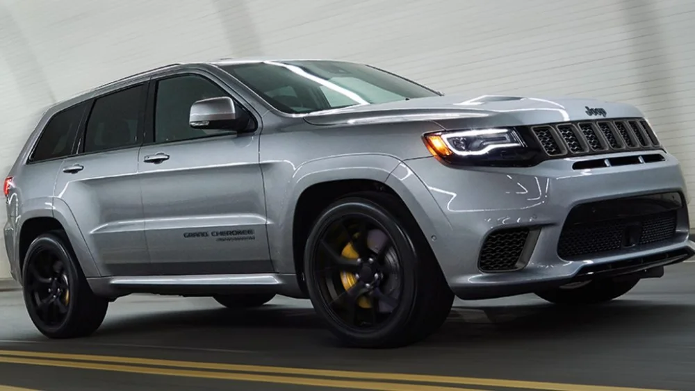 Jeep Recall 300 Ribu Unit Mobil di AS, Beresiko Terbakar! 2 Jeep Grand Cherokee Indonesia