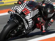 Marco Bezzecchi dengan RS-GP Kamuflase di Tes Pasacmusim Valencia 2025