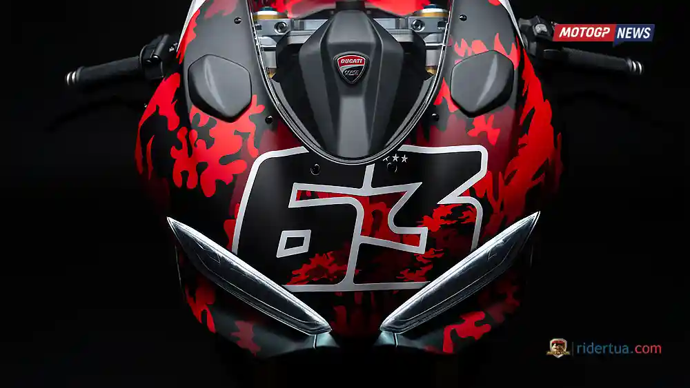Eksklusif! Ducati Luncurkan Panigale V2 FB63, Terinspirasi Helm dan Sarung Tangan Pecco Bagnaia 1 Panigale V2 FB63