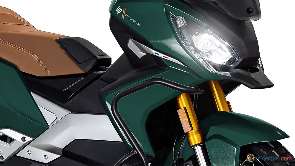 Dapat Jam Tangan Khusus! Peugeot XP400 LIP Edisi Kolaborasi Cuma Dijual 50 Unit Saja 2 Peugeot, Peugeot XP400, XP400, Peugeot XP400 LIP, edisi spesial, skutik petualang