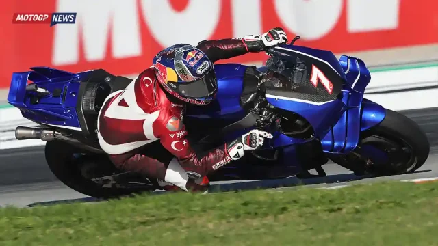 Toprak Razgatlioglu di Yamaha M1 V4, tes Valencia 18 November 2025