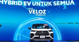 Veloz HEV Akhirnya Ungguli Innova Zenix HEV, Terjual 2 Ribu Unit! Mobil MPV Mobil hybrid Toyota Veloz HEV Bisnis com