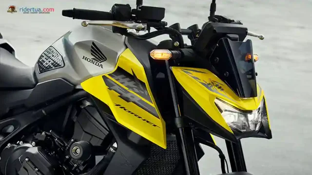Naked Streetfighter Modern Honda CB750 Hornet 2026 Hadir dengan E-Clutch Lebih Praktis!
