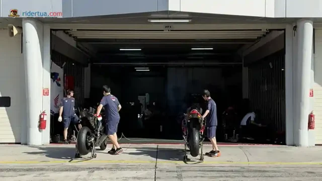 Honda RC214V Honda RC214V