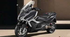 Tampil Mewah dan Sporty! Kymco AK575 Premium 2026 Skutik Bongsor Tantang Yamaha XMax