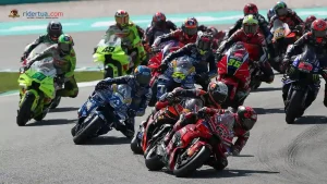 Davide Brivio Sebut MotoGP Harus Berubah: Bukan Cuma Balapan, Tapi Hiburan 2 MotoGP Riders
