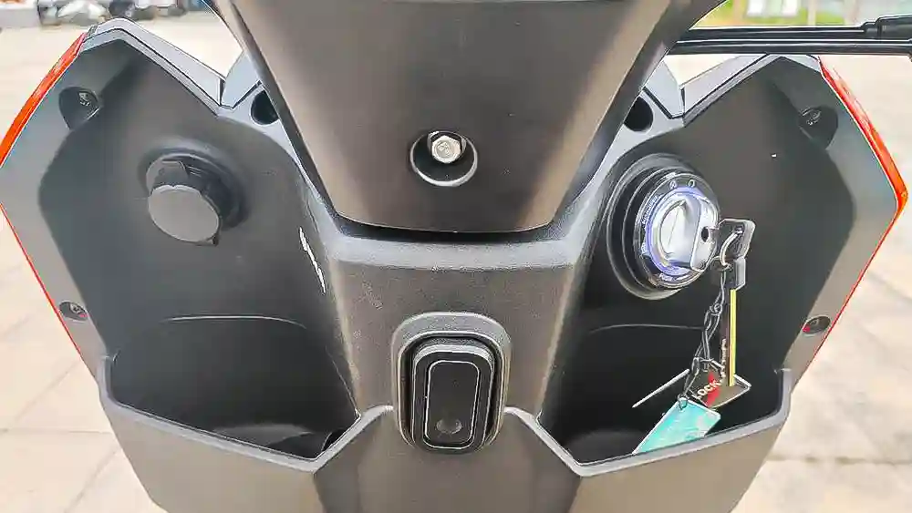 Desain Futuristis Cuma Rp 14 Jutaan? Pojie Core 150 Skutik Bensin Tapi Mirip Motor Listrik 2 Pojie, Core 150, Pojie Core 150, skutik, motor baru, motor murah