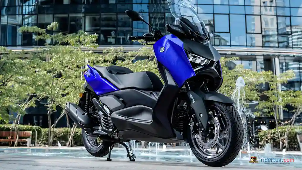 QJMotor Fort 125N vs Yamaha XMAX 125: Duo Maxi-Scooter 125cc, Harganya Jauh Banget? 3 QJMotor Fort 125N vs Yamaha XMAX 125