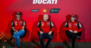 Davide Tardozzi - Pecco Bagnaia - Marc Marquez