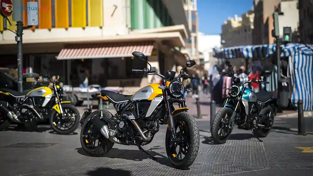 Triumph Scrambler 900 vs Ducati Scrambler Icon