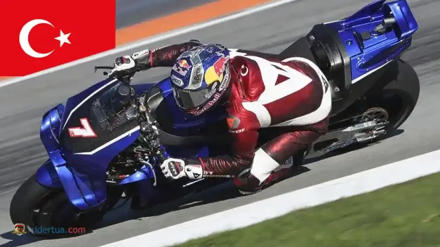 Toprak Razgatlioglu - Yamaha 2026