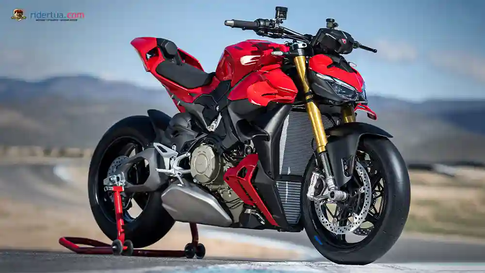 Aprilia Tuono V4 Factory vs Ducati Streetfighter V4 S