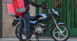 Sekali Isi Bisa Tembus 650 KM!? Bajaj Boxer CT100 2026 Motor Manual Simpel dan Tangguh