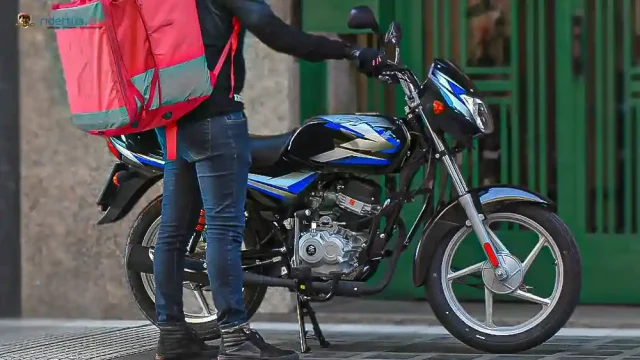 Sekali Isi Bisa Tembus 650 KM!? Bajaj Boxer CT100 2026 Motor Manual Simpel dan Tangguh