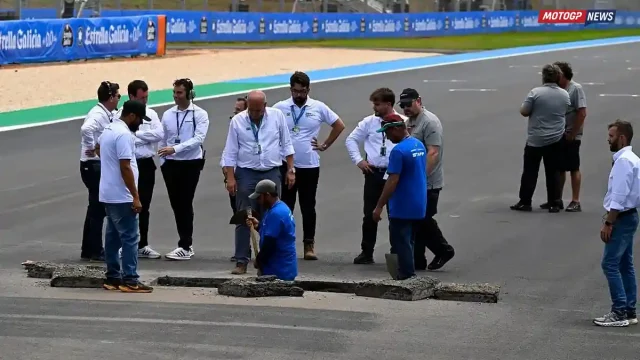 Sinkhole MotoGP: Nyaris Bikin Kacau