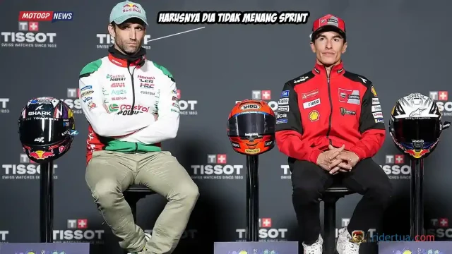Johann Zarco - Marc Marquez Johann Zarco - Marc Marquez - Johann Zarco kesal: marc marquez 'potong kompas' berarti dia mundur