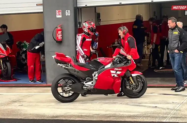 Michele Pirro - Ducati 850cc