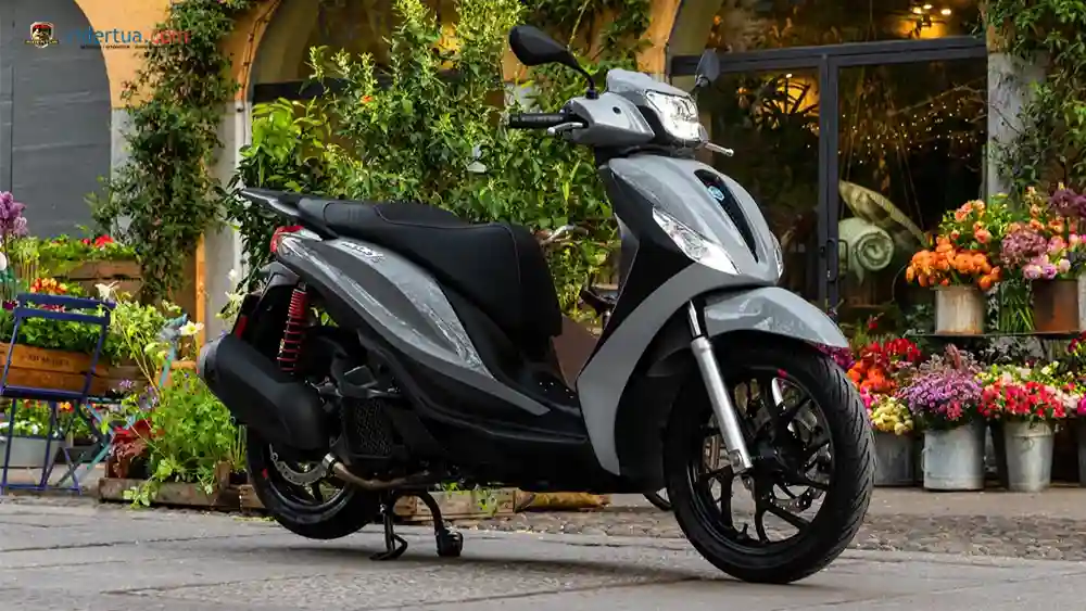 Honda SH125i vs Piaggio Medley S 125