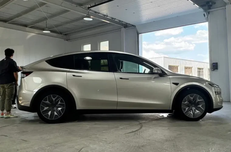 Tesla Model Y L Teslarati