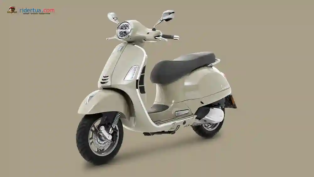 Lambretta X300 GT Black Trim Edition vs Vespa GTS 300 HPE