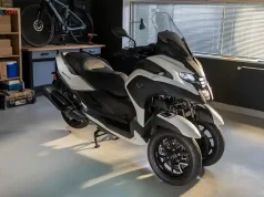 Banyak yang Baru! Yamaha Tricity 300 2026 Jadi Motor Pertama Yamaha dengan Airbag!